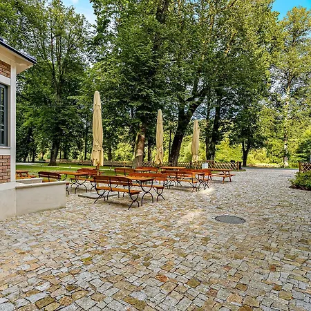 Zajazd Vyletni Restaurace Rudolfov